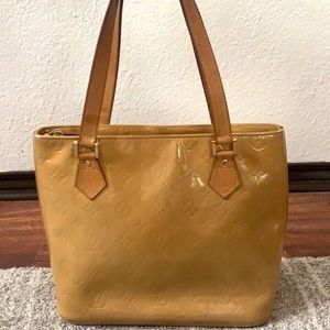 Louis Vuitton beautiful bag